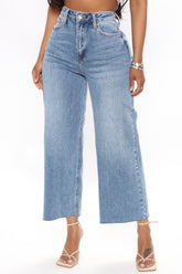 Watch Me Go Premium Stretch Jeans - Medium Blue Wash Ins Street